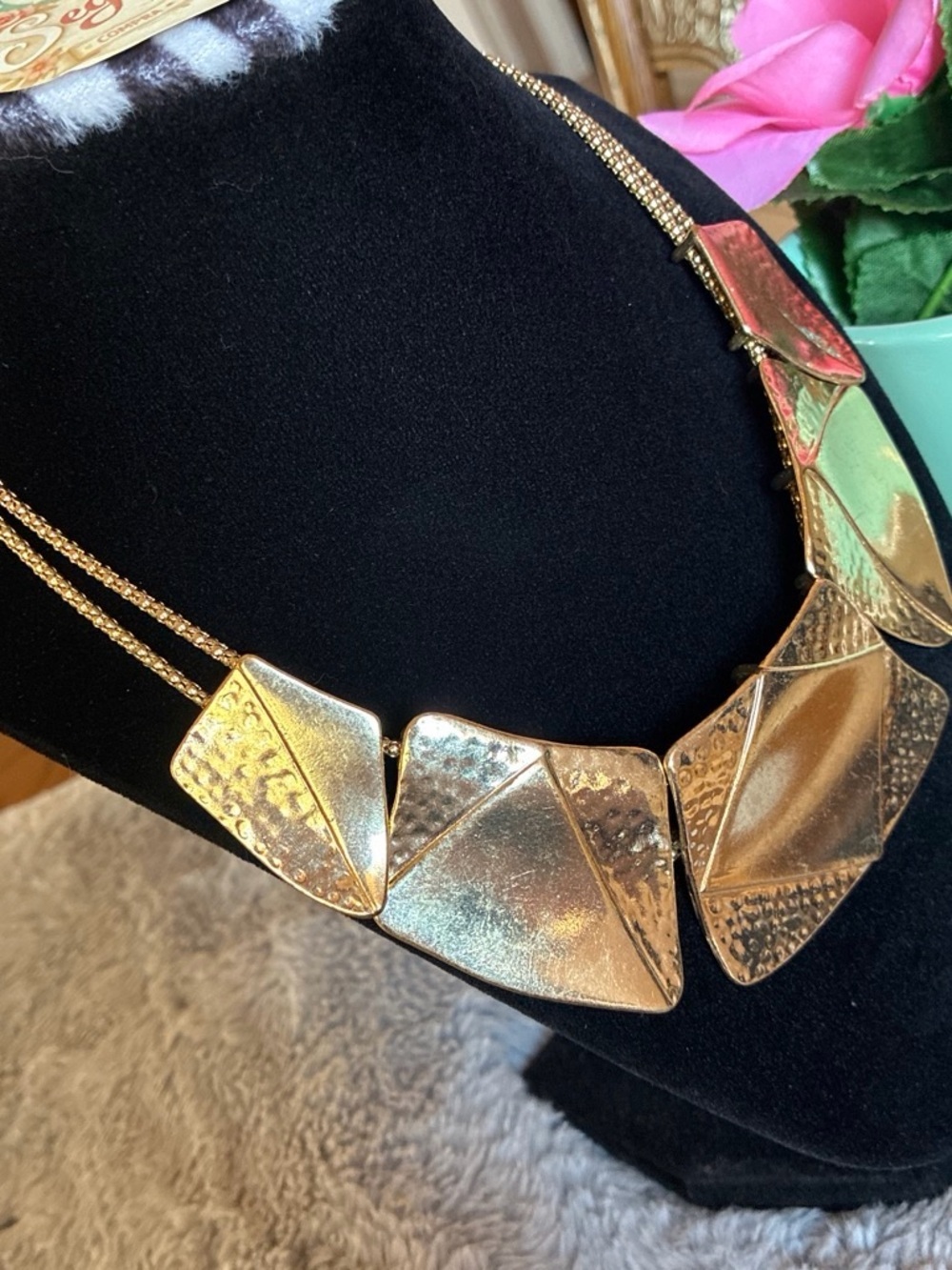 Gold Statement Geometric Necklace - Women Jewelry - Picture 3 of 7